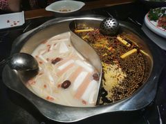 特色鸳鸯锅-三只耳火锅(宽窄巷子店)