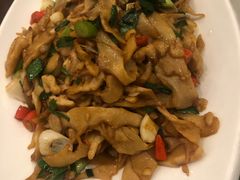 -刘胖子家常菜·蹄花焖藕(兴业店)