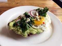 牛油果吐司-Egg•Allday Brunch(襄阳北路店)