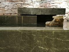 -上海虹桥君丽假日酒店(娄山关路地铁站店)