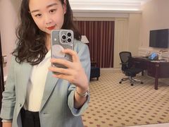 -深圳富苑皇冠假日套房酒店