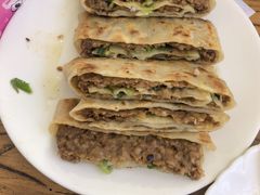 -溢心园香河肉饼总店