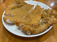 炸猪排-潘国仙耳光馄饨(黄家阙路店)