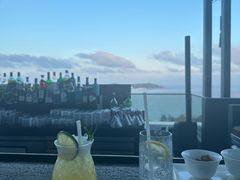 -瑰丽酒店·海吧·天际下午茶·现场DJ·天台酒吧