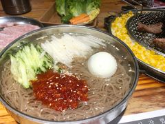 -青瓦炭韩潮烤肉(花园道店)