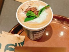 -星巴克臻选(上海合生汇1F店)