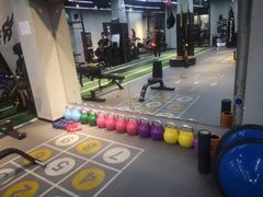 -Freedom Fitness私教健身俱乐部(徐虹北路店)