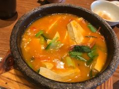 -云海肴·汽锅鸡·云南菜(天山百盛优客店)