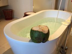 -三亚亚龙湾雅高美爵酒店
