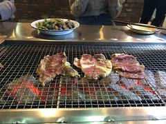 -马路牙子烧烤音乐酒馆(望京店)