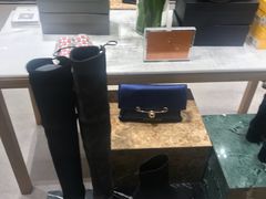 -STUART WEITZMAN(静安嘉里中心店)