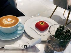 -Fridi Patisserie Cafe