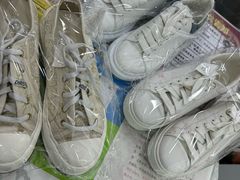 -翰皇直营洗衣洗鞋(望京鹿港店)