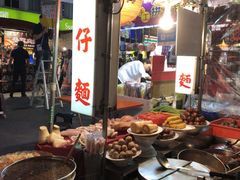 -六合夜市