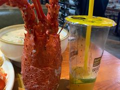 蒜蓉粉丝蒸大龙虾-南海渔家•海鲜•正宗海南菜(海棠湾店)