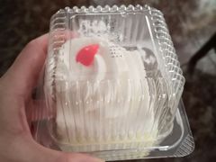 鲜奶小方蛋糕-红宝石·鲜奶小方·海派西点房(南丹店)