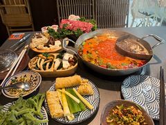 -楠小云·云南鲜菌·鲜牛自助火锅(九眼桥店)