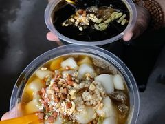 门口的冰汤圆-渝味黄姐火锅(黄泥村店)