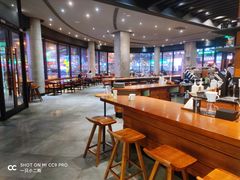 大堂-星巴克(延吉百利城店)