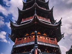 -龙华寺