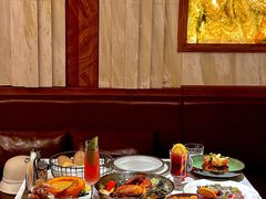 -Mogul Eatery·大亨餐酒馆
