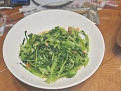 -黄泥岗·地道湖北菜(奥特莱斯店)