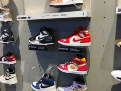 -NIKE品牌体验店(金源新燕莎店)
