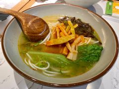 -百春原湖南牛肉粉(百联世纪店)