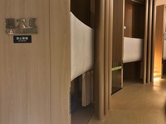 -涨巢·潮玩水疗局