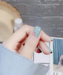 -孔雀手美甲美睫护理