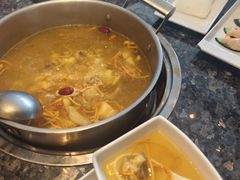 -一席地·本地鸡窝·杭帮鸡火锅(萧山银隆百货店)