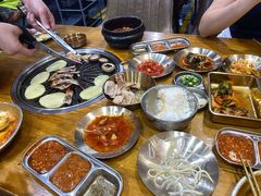 -黑豚黨韩国烤肉料理(悦然时光店)