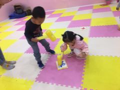 -想象乐创意早教托育中心(殷高西路店)