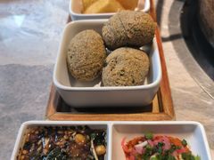 -野山舂·贵州现舂酸汤牛肉(民生路店)