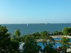 -上海滴水湖皇冠假日酒店