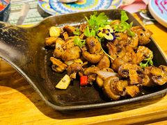 俄式煎蘑菇-米德维奇俄式西餐厅(西六道街店)