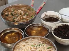 -正宗杨记普洱酸醋米线(总店)