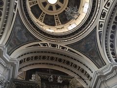 -皮拉尔圣母圣殿主教座堂