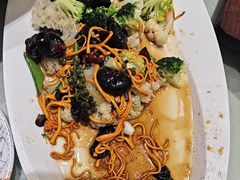 -鲜得莱渔港·小平岛海胆馆(七贤岭店)