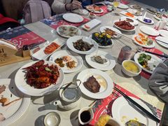 -四海一家自助餐(益田假日广场店)