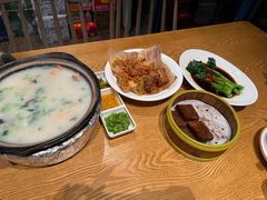 -粥王府 老广传家菜(东关街店)