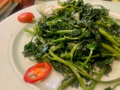 -Lam Vien Restaurant