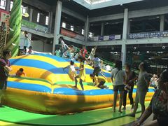 -蒙特利亲子乐园