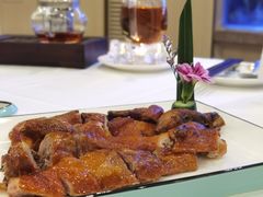 吊烧乳鸭-国贸旋转餐厅(国贸广场店)