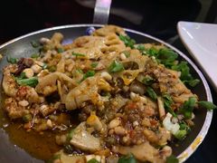 -何师烧烤·香辣蟹·川菜·30年老品牌(太古里旗舰店)