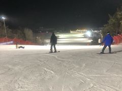 -东北亚滑雪场