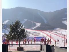 -鳌山滑雪度假区