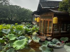 -绿茶餐厅(龙井船宴· 品牌总店)