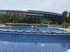 -上海滴水湖皇冠假日酒店