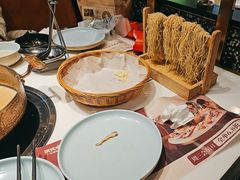 -洪氏嗨捞·猪肚鸡火锅(阳光天地店)